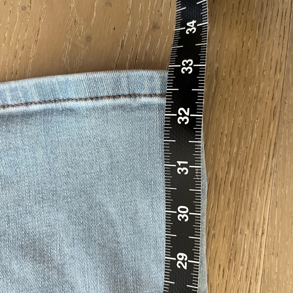 Joe's Jeans The Riley High Rise Light Wash Flare - Picture 8 of 8